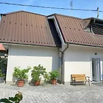 Stara Jezica Apartments With Wifi
